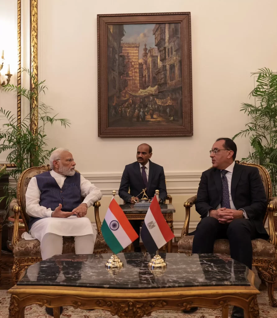 प्रधानमंत्री की मिस्र के प्रधानमंत्री की अध्यक्षता वाली मिस्र के मंत्रिमंडल की “भारत इकाई” के साथ बैठक