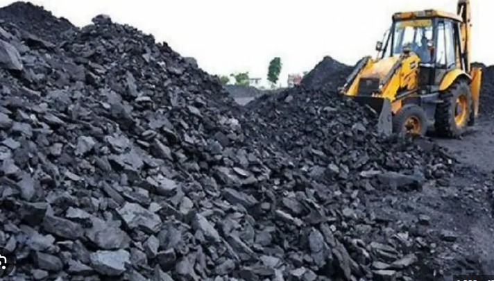 देश में कोयला भंडार 44 फीसदी बढ़कर करीब 11 करोड़ टन हुआ : कोयला मंत्रालय