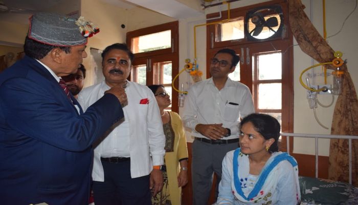 राज्य सरकार बेहतर स्वास्थ्य सुविधाएं देने के लिए प्रतिबद्ध है : स्वास्थ्य मंत्री धनी राम शांडिल