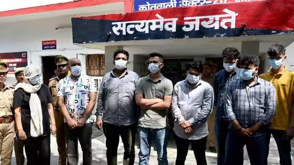 6 लाख पैन कार्ड डेटा बरामद: नोएडा में 2660 फर्जी कंपनी बनाकर 15 हजार करोड़ के GST का फ्रॉड का खुलासा, 8 अरेस्ट