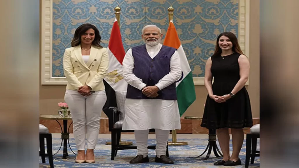 प्रधानमंत्री ने मिस्र की प्रमुख योग प्रशिक्षक रीम जाबक और नाडा एडेल से मुलाकात की