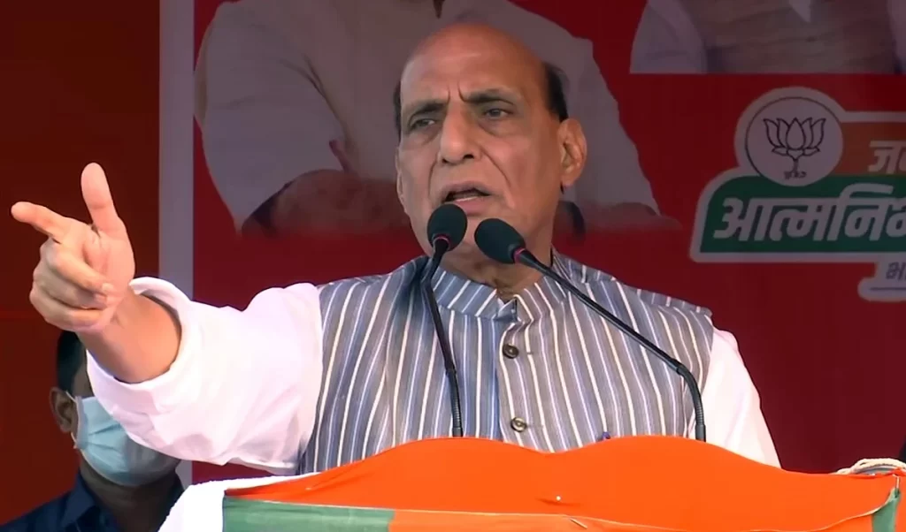 रक्षा क्षेत्र में प्रौद्योगिकी के विकास पर ध्यान केंद्रित करने की आवश्यकता : राजनाथ
