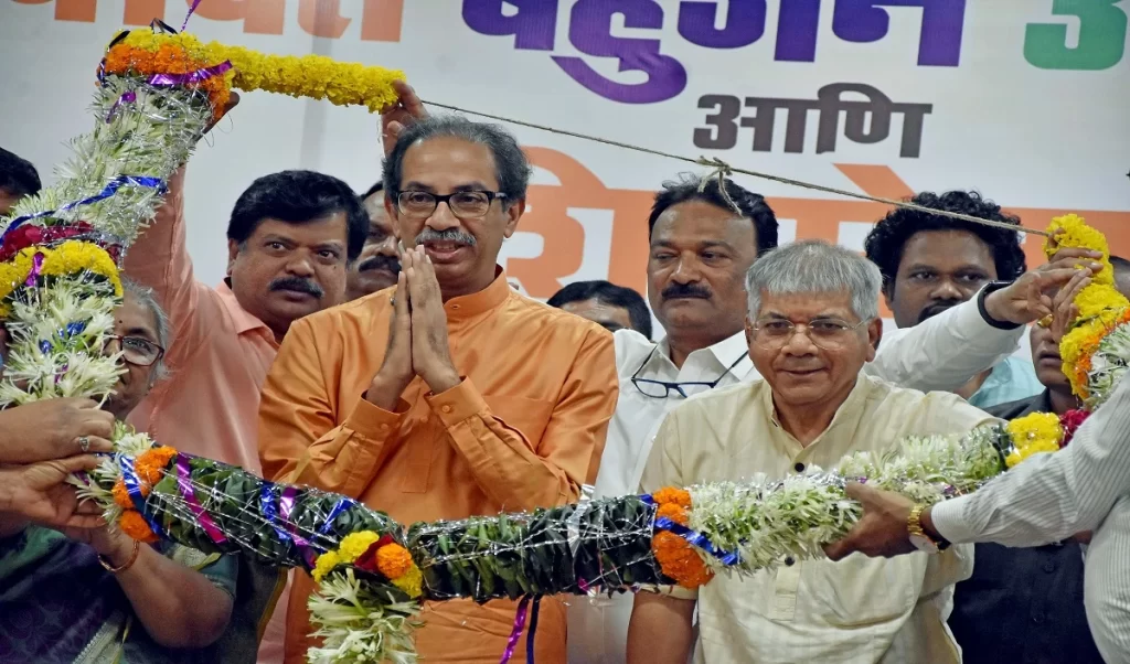 उद्धव के मुख्यमंत्री बनने के 6-7 महीने बाद ही शुरू हो गई थी बगावत की साजिश : शिवसेना विधायक