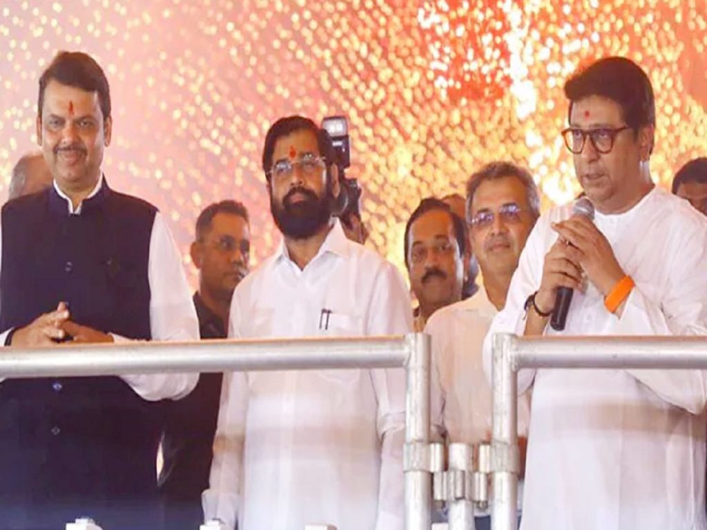 बाल ठाकरे की विरासत का असल उत्तराधिकारी कौन? शिवसेना के स्थापना दिवस पर आज ताकत दिखाएंगे उद्धव ठाकरे व एकनाथ शिंदे