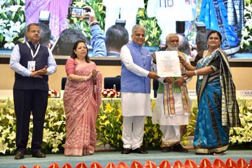 भारत पारिस्थितिकी तथा पर्यावरण सुरक्षा और संरक्षण के साथ आर्थिक विकास दोनों पर बल देता है: प्रधानमंत्री नरेन्द्र मोदी
