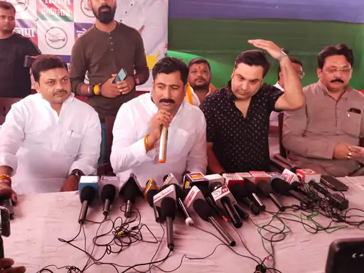 चिराग की पार्टी बोली- नीतीश कुमार पर नहीं कर पा रहा कोई भरोसा, हाजीपुर सीट पर फिर ठोका दावा