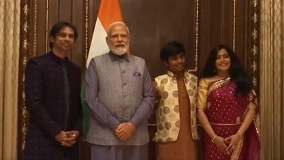 प्रधानमंत्री ने अमेरिकी गायिका और ग्रैमी पुरस्कार विजेता फाल्गुनी शाह के साथ मुलाकात की