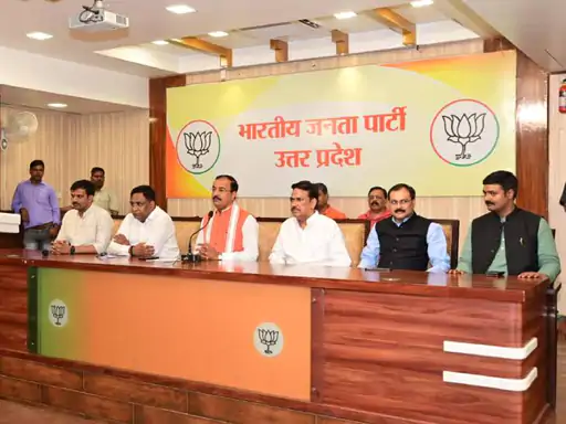 बैठक में भ्रष्टाचार और वंशवाद में डूबे नेता इकट्ठा हुए–केशव प्रसाद मौर्य