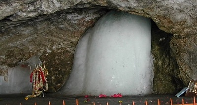 1500 से अधिक तीर्थयात्रियों का 28वां जत्था आज जम्मू के भगवती नगर यात्री निवास से पवित्र अमरनाथ गुफा के लिए हुआ रवाना
