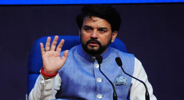 दिल्ली में बाढ़ की चिंता छोड़ चिट्ठियाँ लिख शीशमहल में शीर्षासन कर रहे केजरीवाल: अनुराग ठाकुर