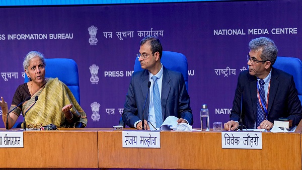 जीएसटी काउंसिल की 50वीं बैठक में लिए गए महत्वपूर्ण फैसले, इन चीजों से हटा टैक्स