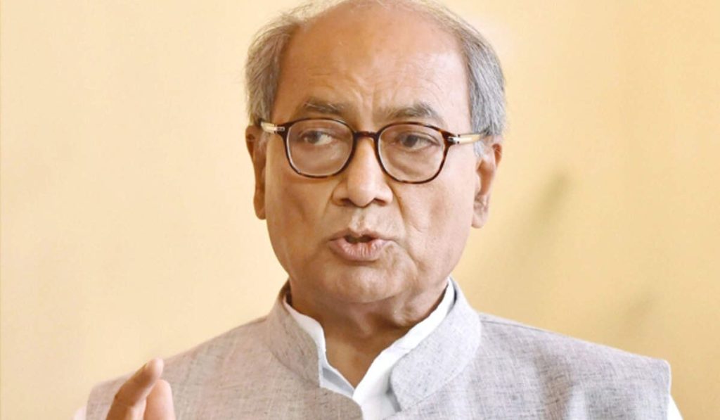 पूर्व सरसंघचालक को लेकर विवादित टिप्पणी देकर फंसे दिग्विजय सिंह, इंदौर में दर्ज हुई एफआईआर