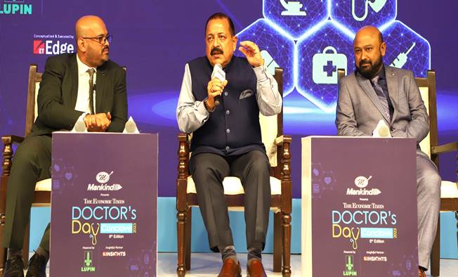 आयुष्मान भारत कार्यान्वयन के प्रारंभिक चरण में है और सरकार उचित समय पर योजना में उचित बदलाव करने के लिए तैयार है: डॉ. जितेंद्र सिंह
