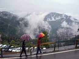 मौसम विभाग ने हिमाचल प्रदेश के कई जिलों में आज मूसलाधार बारिश का रेड अलर्ट किया जारी