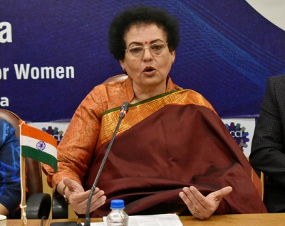 राष्ट्रीय महिला आयोग ने मणिपुर के वायरल वीडियो पर लिया संज्ञान, Twitter को जारी की नोटिस
