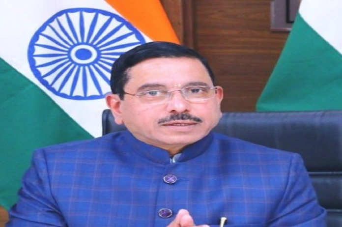 कोयला मंत्री प्रल्हाद जोशी ने वित्त वर्ष 2023-24 में 162 मिलियन टन कोयला उत्पादन का लक्ष्य हासिल करने का निर्देश दिया
