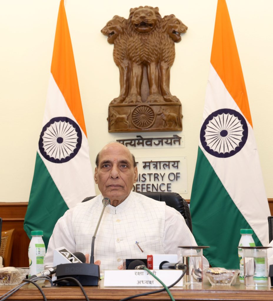 विश्व पटल पर हिंदी का दिनोदिन बढ़ रहा है प्रसार, बढ़ती प्रतिष्ठा के चलते आज हिंदी सीखना समय की मांग हो गयी है : रक्षा मंत्री राजनाथ सिंह