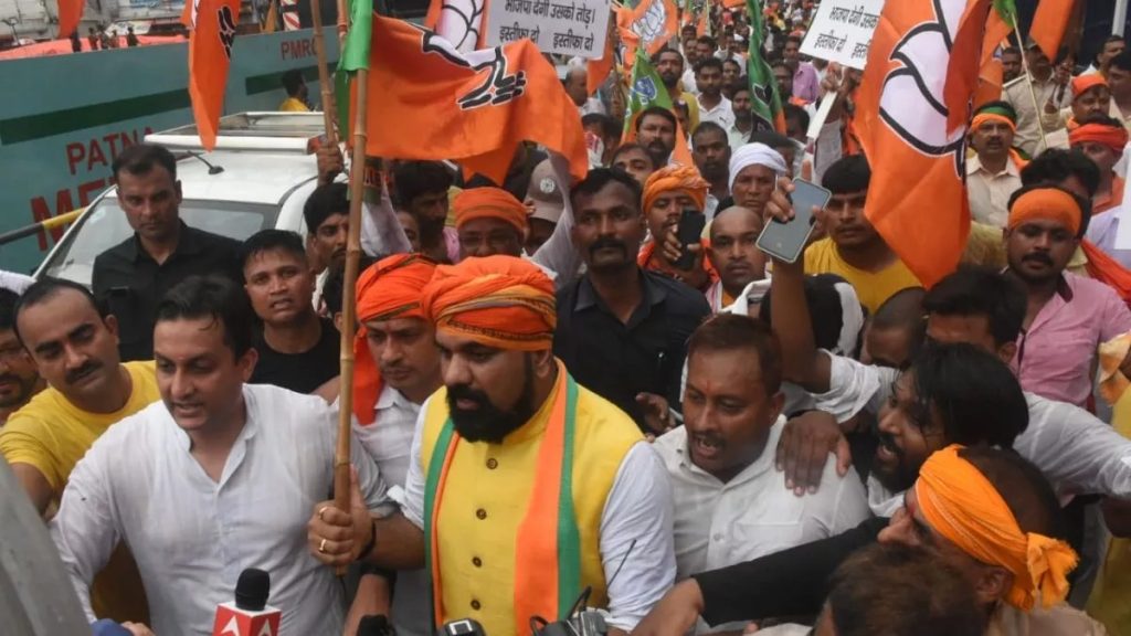 बिहार जैसी पवित्र धरती पर नीतीश कुमार ने लोकतंत्र की हत्या कर दी: गिरिराज सिंह