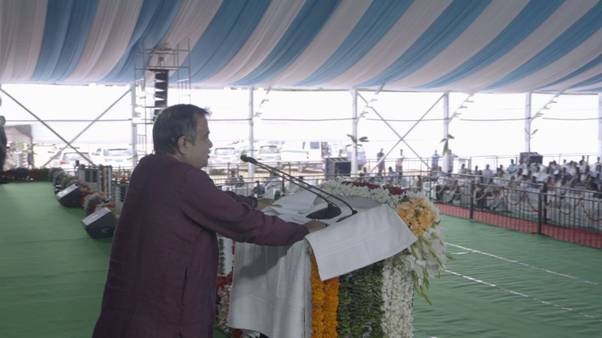 हम पूरे देश में तेज, निर्बाध और ऊर्जा-कुशल गतिशीलता सुनिश्चित करने के लिए पूरी तरह प्रतिबद्ध हैं- नितिन गडकरी