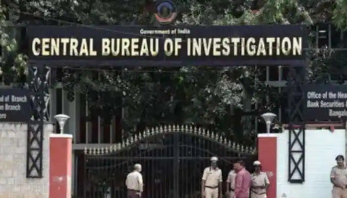 दिल्ली जल बोर्ड भ्रष्टाचार मामले में ईडी ने 12 जगहों पर की छापेमारी, केरल तक पहुंची जांच