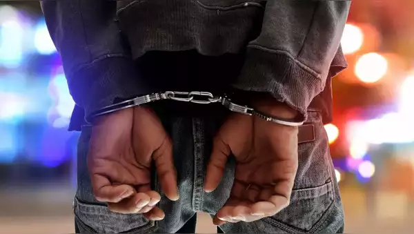 दूसरे की जगह परीक्षा दिलवाने के एक बड़े गिरोह का पर्दाफाश, दिल्ली में नीट एग्जाम में एक गिरफ्तार
