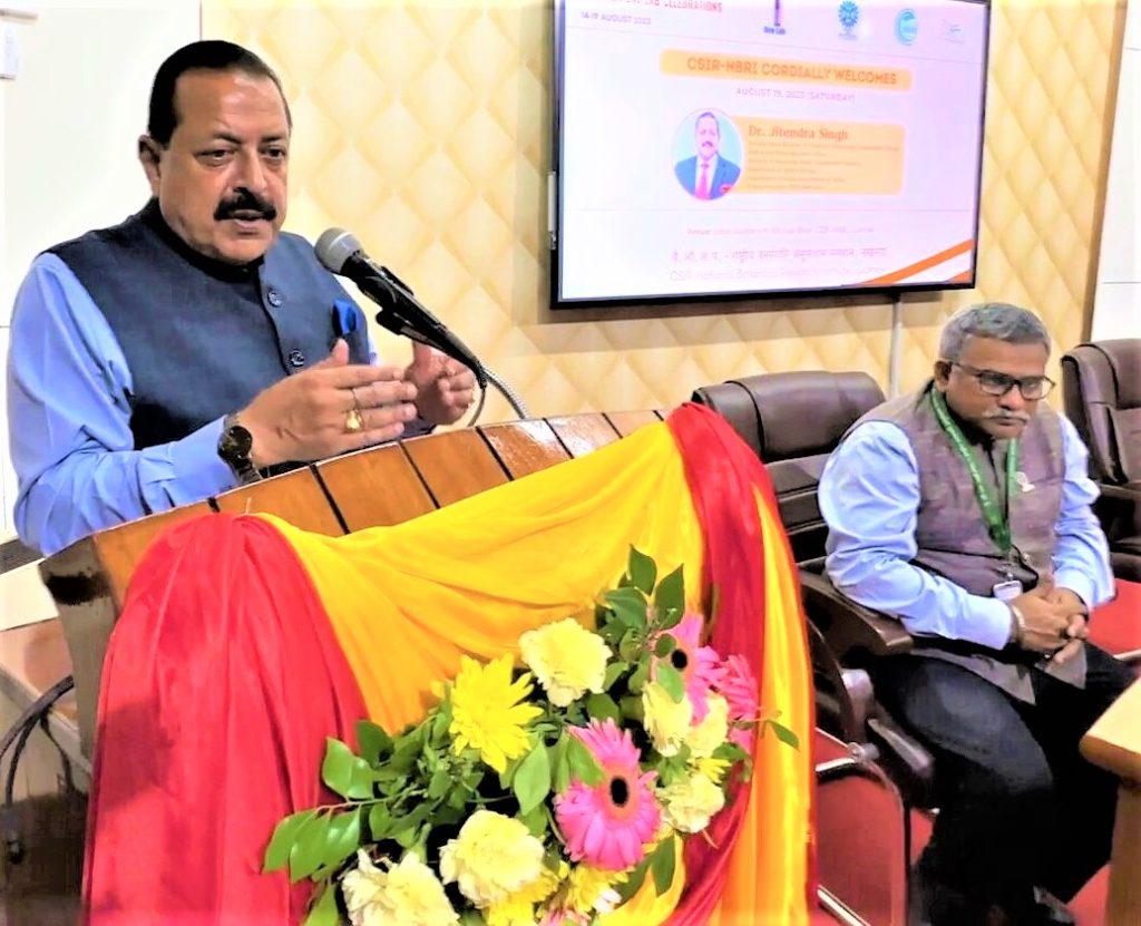 नमो 108 श्री नरेन्द्र मोदी के अथक उत्साह और सहज सुंदरता के लिए एक भव्य उपहार है, जो प्रधानमंत्री के रूप में उनके कार्यकाल के दसवें वर्ष में आया है: डॉ. जितेंद्र सिंह