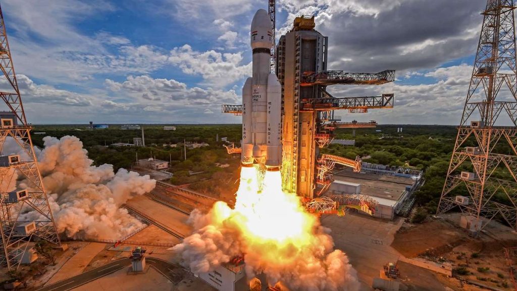 भारत के कोने-कोने में Chandrayaan-3 की सफल लैंडिंग के लिए पूजा-पाठ का दौर