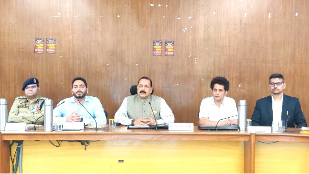 उत्तर भारत की पहली नदी कायाकल्प परियोजना देविका पूरी होने के निकट है, इसे प्रधानमंत्री मोदी ने स्वयं लॉन्च किया था: डॉ. जितेंद्र सिंह