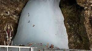 जम्मू-कश्मीर: अमरनाथ की वार्षिक यात्रा आज से अस्थायी रूप से रहेगी बंद