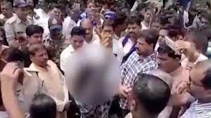 मध्य प्रदेश के सागर जिले में शर्मनाक वारदात , दलित युवक की पीट-पीटकर हत्या, बचाने गई मां को भी निर्वस्त्र कर पीटा