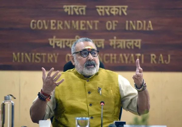 ग्रामीण विकास और पंचायती राज मंत्री गिरिराज सिंह ने नई दिल्ली में ग्रामीण विकास विभाग, भूमि संसाधन विभाग और पंचायती राज मंत्रालय की वार्षिक क्षमता निर्माण योजना का किया शुभारंभ