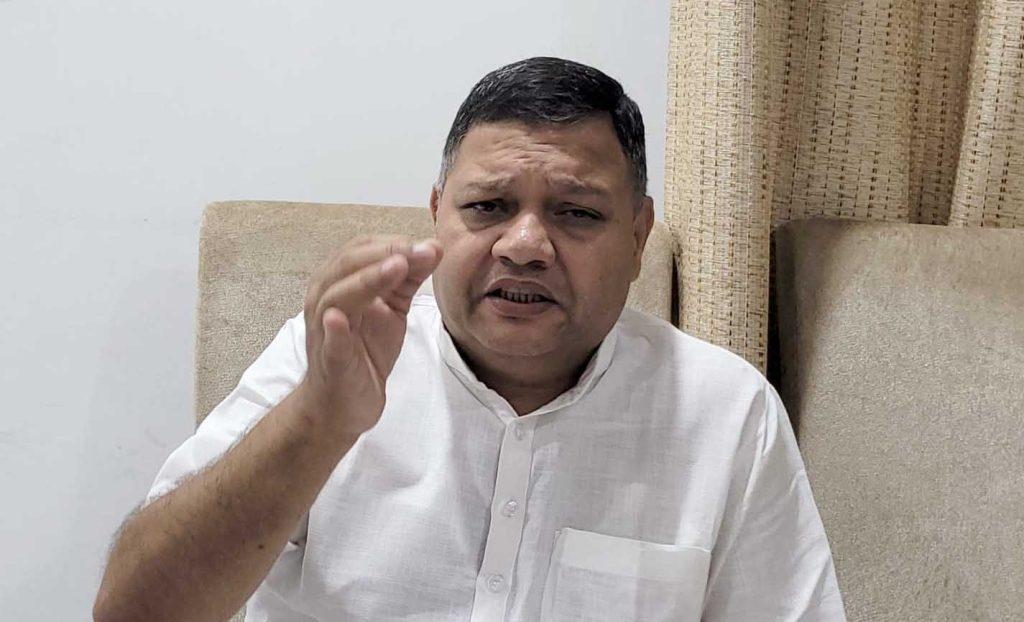 भाजपा सरकार की योजना अपने मुंह मियां मिट्ठू-विधायक नीरज शर्मा