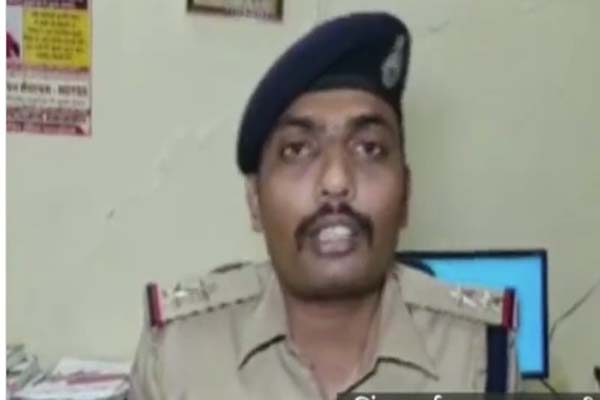 दुकान संचालक को मुफ्त में खाना देने से मना करना पड़ा महंगा, दुकानदार पर खौलता तेल डाल बदमाश फरार