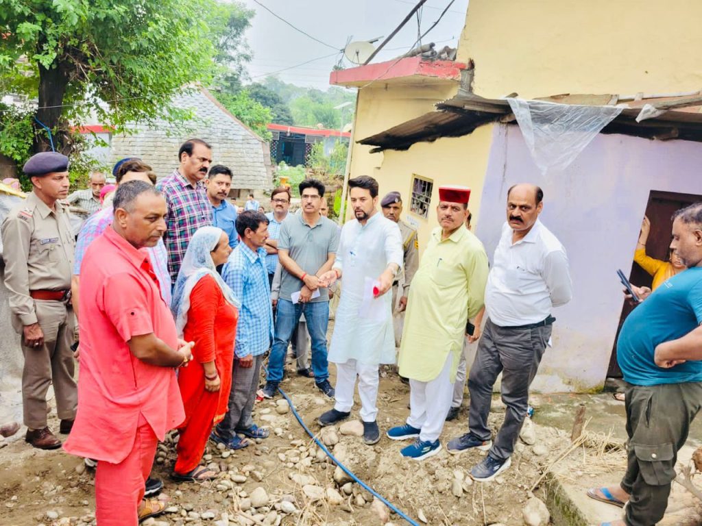 आपदा प्रभावित हिमाचल को केंद्र पहले ही ₹862 करोड़ मुहैया करा चुका है: अनुराग ठाकुर
