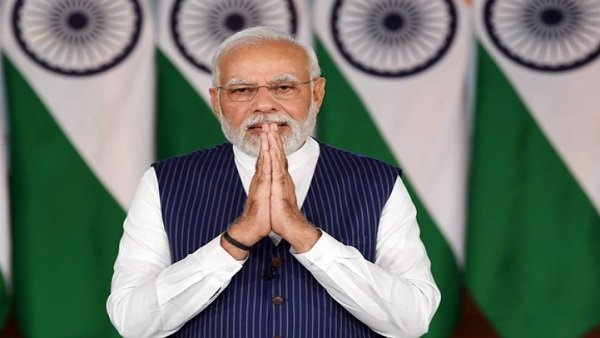 प्रधानमंत्री ने रक्षा बंधन के विशेष अवसर पर सभी लोगों को दी बधाई