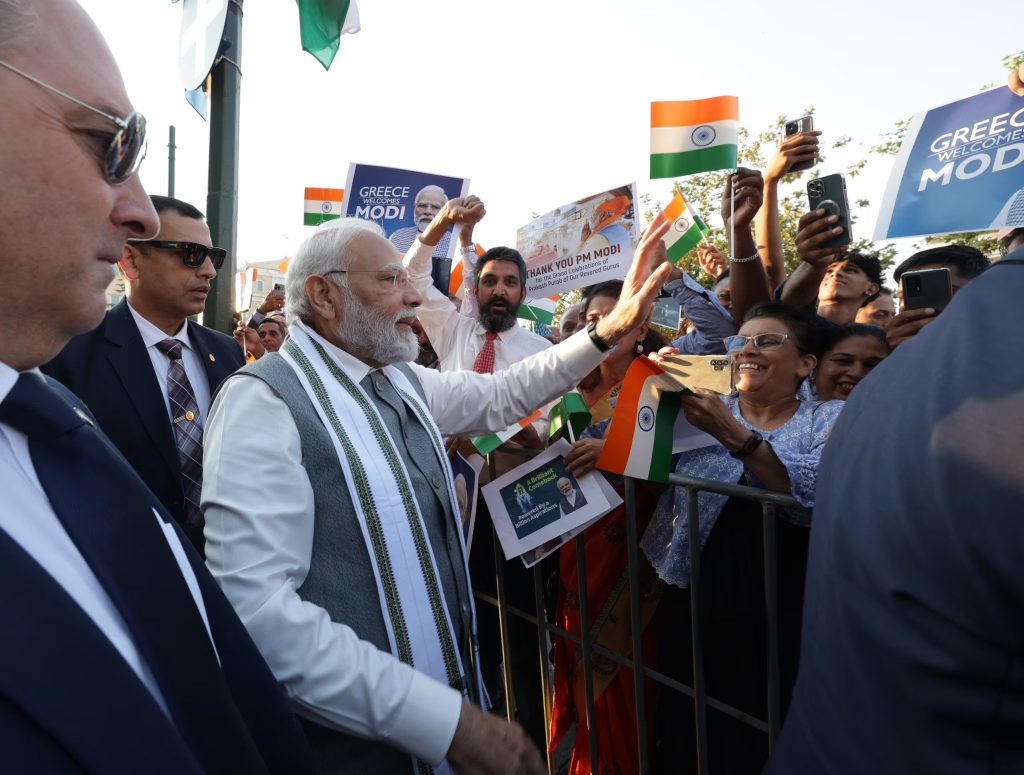 पीएम मोदी का ग्रीस में जोरदार स्वागत, लगे ‘भारत माता की जय’ के नारे, 40 वर्षों में ग्रीस की यात्रा करने वाले पहले भारतीय प्रधान मंत्री बने मोदी