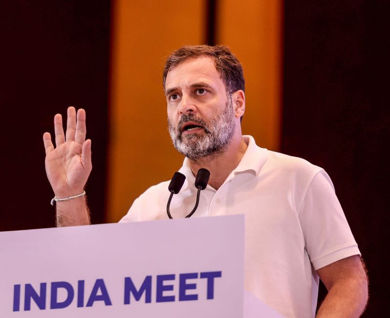 छत्तीसगढ़ में राहुल गांधी ने पीएम मोदी पर साधा निशाना, कहा- अडानी के खिलाफ जांच क्यों नहीं करा रहे
