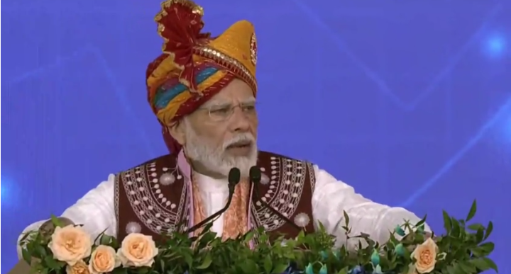 “हमारा लक्ष्य जनजातीय क्षेत्रों के युवाओं को अवसर प्रदान करते हुए योग्यता को प्रोत्साहित करना है”: प्रधानमंत्री मोदी