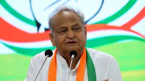 ‘आप अगर यह बताएंगे नहीं कि एजेंडा क्या है, ऐसे में आपकी मंशा क्या है ? यह तो खतरनाक बात है:अशोक गहलोत