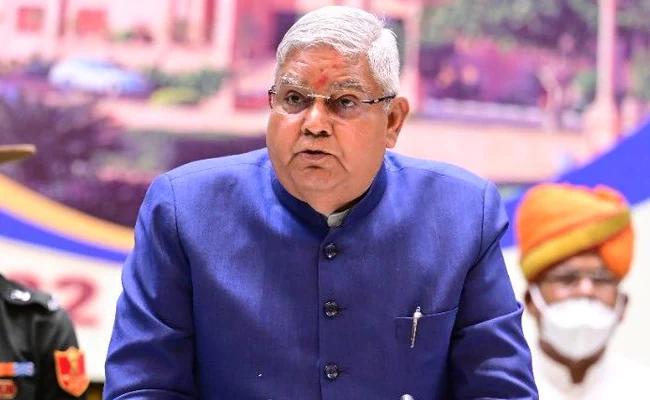 लोगों की अज्ञानता को राजनीतिक लाभ के लिए इस्तेमाल करना शर्मनाक है- उपराष्ट्रपति जगदीप धनखड़