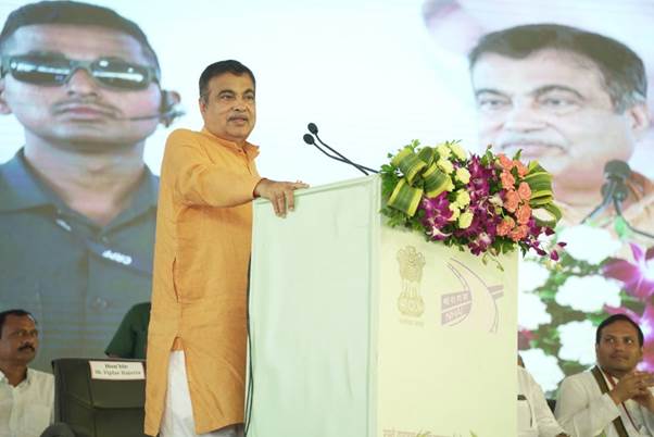 नितिन गडकरी ने महाराष्ट्र के वाशिम में 3695 करोड़ रुपये की 3 राष्ट्रीय राजमार्ग परियोजनाओं का किया उद्घाटन