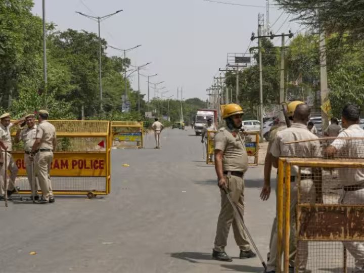 कांग्रेस विधायक मामन खान की गिरफ्तारी के बाद जिले में मोबाइल इंटरनेट सेवाएं बंद, धारा 144 लागू