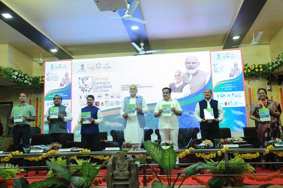 झींगा 35,000 करोड़ रुपये के भारतीय समुद्री खाद्य निर्यात में लगभग 70 प्रतिशत का योगदान देने वाला प्रमुख वस्तु है- परशोत्तम रुपाला