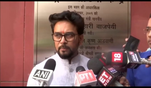सनातन का अपमान संविधान का अपमान है: अनुराग ठाकुर