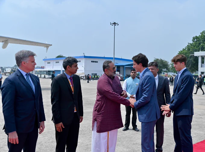 दो दिन देर से स्वदेश रवाना हुए कनाडा के पीएम जस्टिन ट्रूडो,विमान की तकनीकी खराबी के कारण हुई देरी