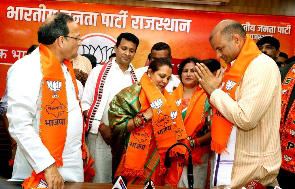 भाजपा के भगवा रंग में रंगे मुकुल चौधरी समेत राजस्थान के कई बड़े नेता