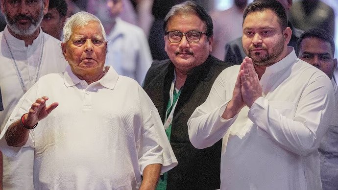 राजद प्रमुख लालू ने कालाधन और 15 लाख को लेकर पीएम मोदी पर साधा निशाना, कही य़ह बात