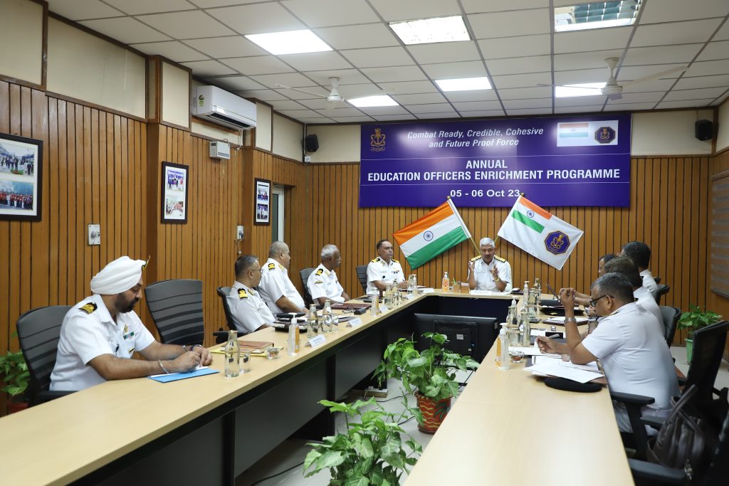 भारतीय नौसेना ने शिक्षा शाखा के वरिष्ठ अधिकारियों के लिए संवर्धन कार्यक्रम किया आयोजित