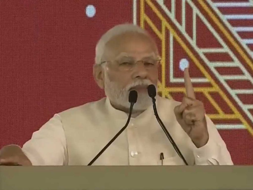 सत्ता के लिए भूखे कुछ लोगों के पेट में दर्द हो रहा- पीएम मोदी