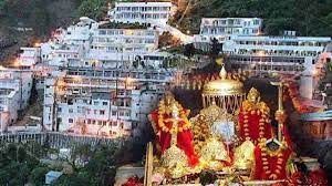 नवरात्रि की तैयारियों में जुटा जम्मू कश्मीर, श्रद्धालुओं के स्वागत के लिए माता वैष्णो देवी मंदिर की सजावट पूरी